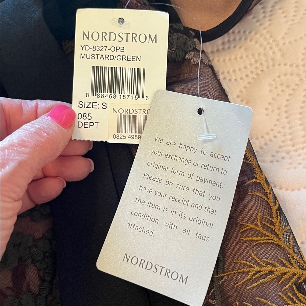 NWT Harlyn Dress - Picture 10 of 10
